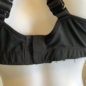 lululemon athletica Tops - Lululemon black bra top, sz 36D, 59150 lululemon athletica Tops - Lululemon black bra top, sz 36D, 59150